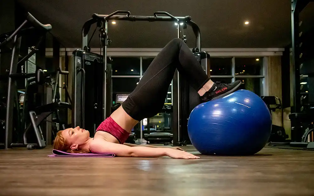State-of-the-art fitness center at Kwarleyz Residence